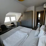 게스트하우스 Haler 포드체트르테크