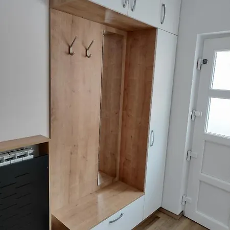 Haler Podcetrtek