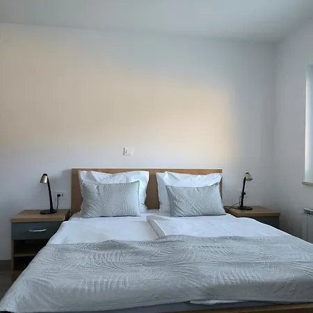 Haler Podcetrtek